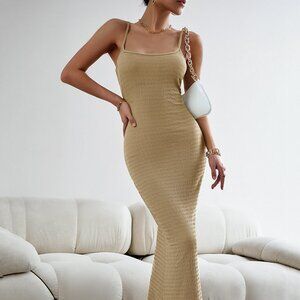Straight Neck Sleeveless Maxi Dress